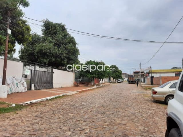 Lambaré zona colegio gutenberg terreno de 360 m2