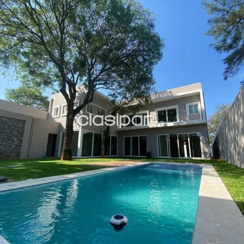 Sma. Trinidad: Elegante residencia minimalista – 720m2, 4 suites, jardín, piscina, foto 2
