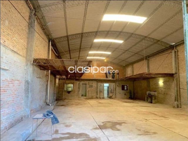 Z/ madame lynch / santa teresa: 400m2 deposito ideal p/ empresas, distribuidoras