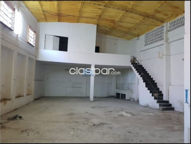 Z/ artigas / gral. Santos: 334m2 deposito + oficinas + parking p/ empresas – 10.000.000 gs
