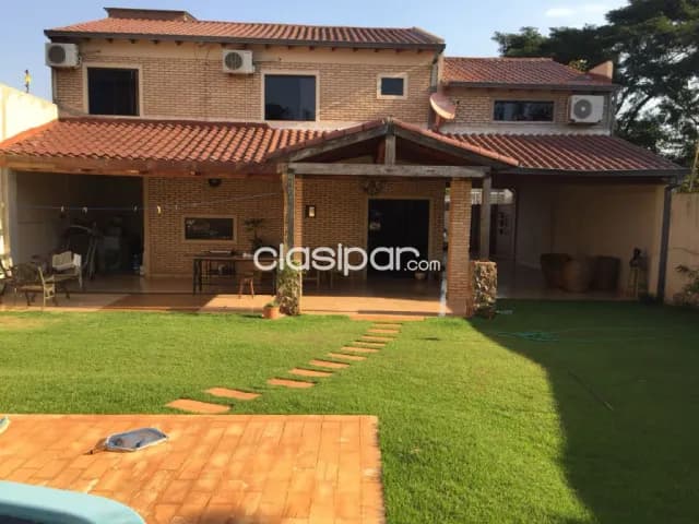 Hermosa casa con piscina en barrio San José!! — foto 3