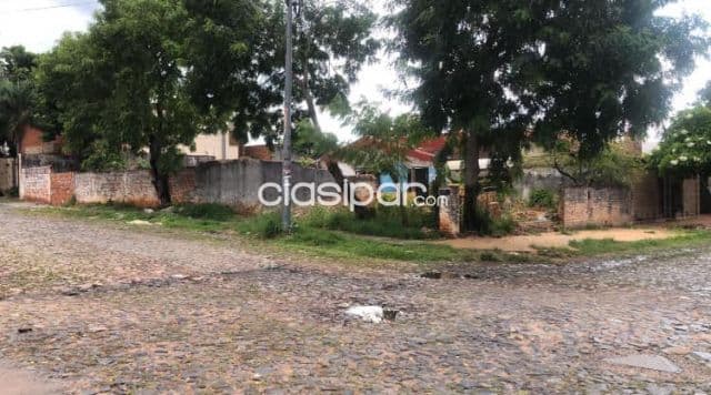 Terreno en esquina en Asunción - Herrera