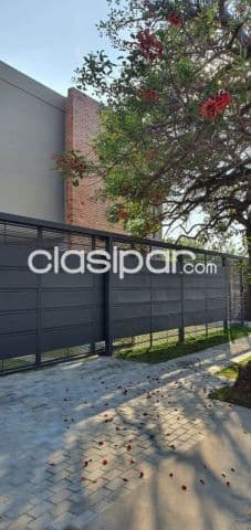 Hermoso Duplex a estrenar en Laurelty Luque — foto 1