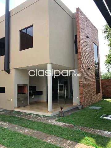 Hermoso Duplex a estrenar en Laurelty Luque — foto 3