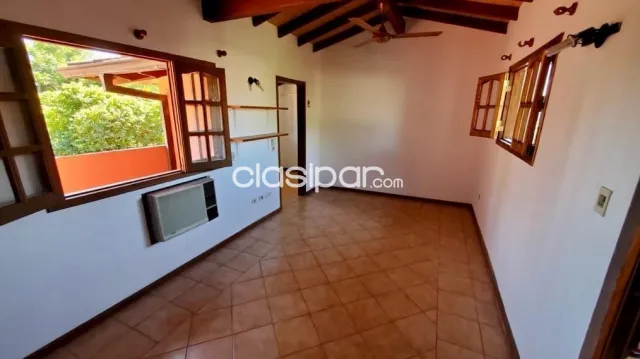 Mburucuyá: Un regalo! – 310m2 residencia en venta, posesión inmediata, 290.000 usd — foto 3