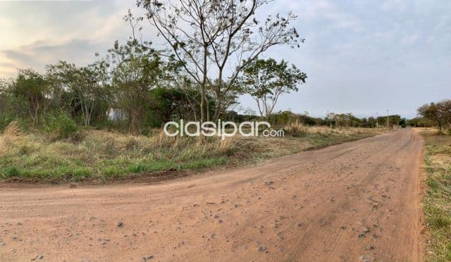 Lote de 2.127 m2 en Surubi´i