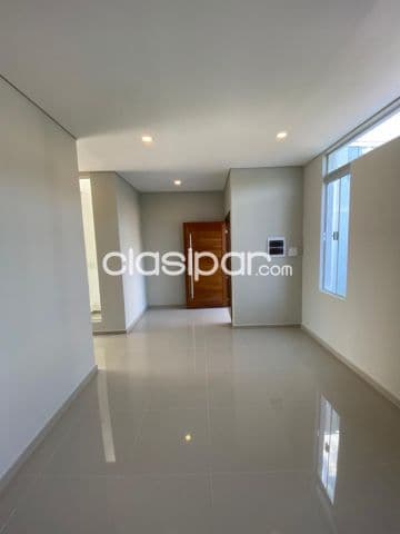 Duplex moderno a estrenar en Fernando de la Mora