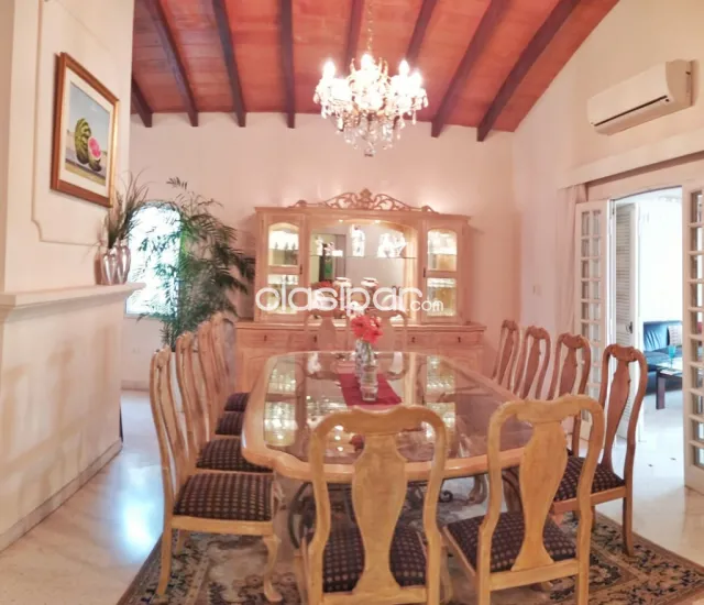 Carmelitas / col americano: Magnifica residencia, 3 dormitorios, gran jardín, piscina — foto 4