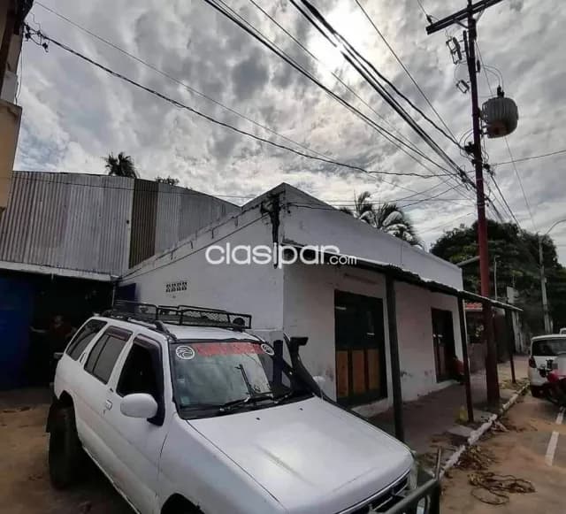 Prox. Ñu guazú / mme lynch: Deposito + 2 salones comerciales + oficinas s/ asfalto, 135m2 — foto 3