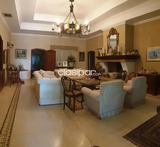 Sma. Trinidad: Elegante residencia colonial amoblada, gran jardín, piscina -2.500 usd — foto 4