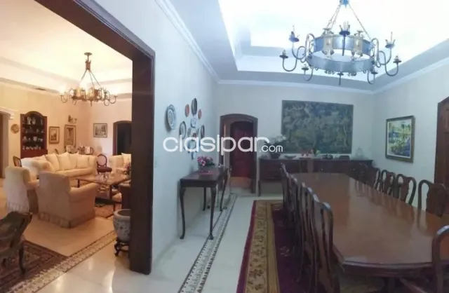 Sma. Trinidad: Elegante residencia colonial amoblada, gran jardín, piscina -2.500 usd — foto 5