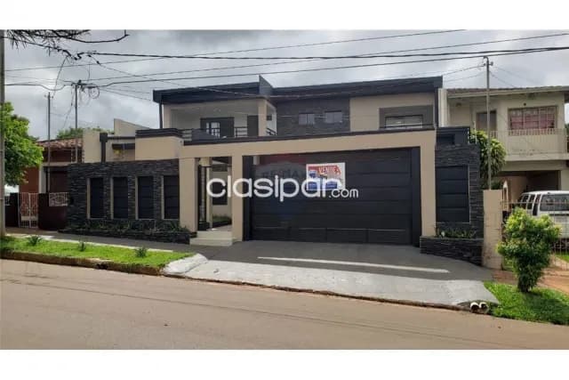 residencia de lujo con piscina. Cuenta con 5 habitaciones — foto 2