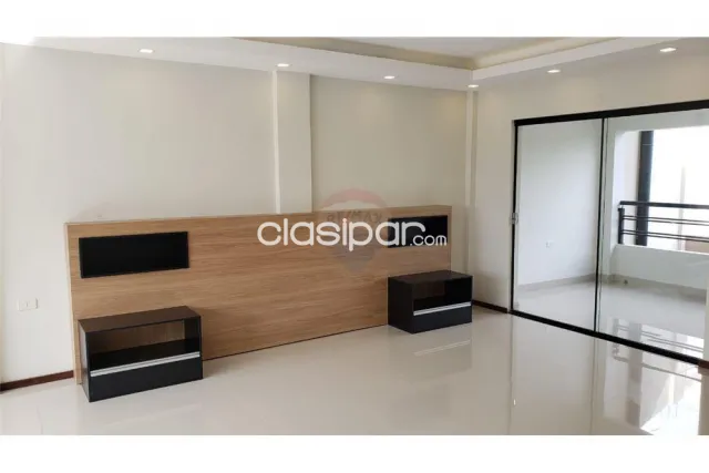 residencia de lujo con piscina. Cuenta con 5 habitaciones — foto 5