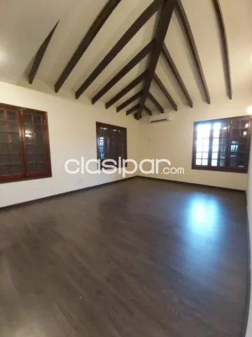 B mcal. Esigarribia: Amplia residencia en planta baja, p/ casa u oficina. Suites, parking, foto 4