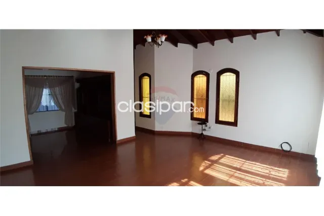 residencia con piscina. Cuenta con 3 habitaciones y 3 baños — foto 4