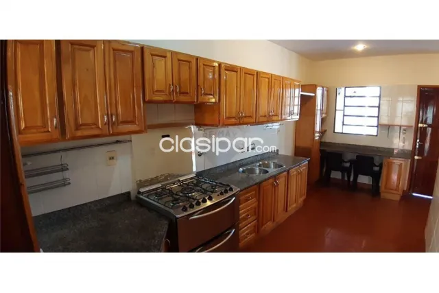residencia con piscina. Cuenta con 3 habitaciones y 3 baños — foto 5