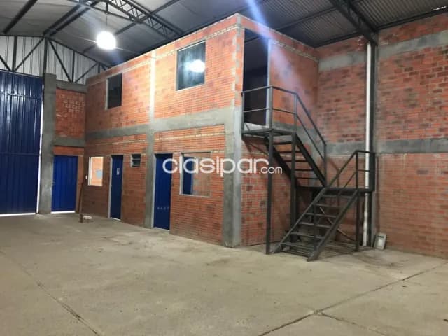Fdo de la mora / abasto: Impecable 300m2 deposito + oficinas + parking – 7.000.000 gs, foto 4