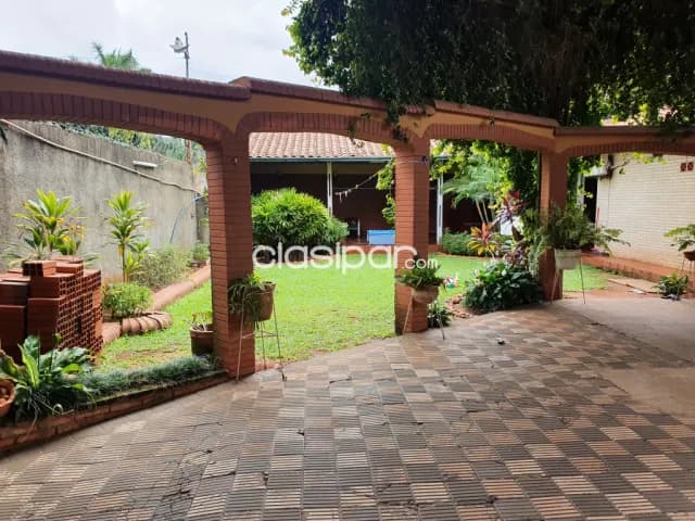 Financiacion propia !!! Espectacular propiedad de 3 niveles en Villa Elisa (esquina) !!!!! — foto 3