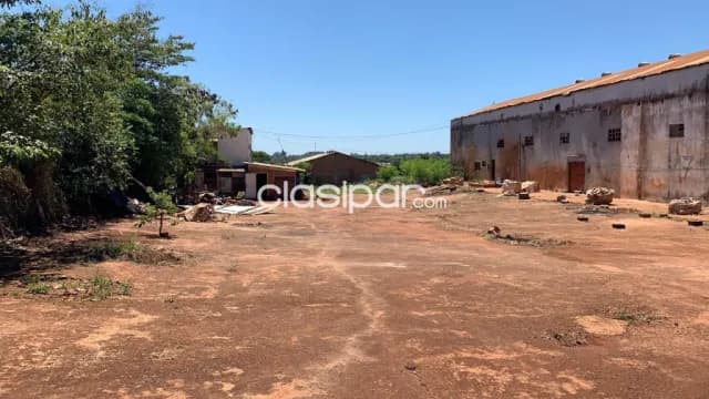 Vendó 5 hectáreas en el km 12 Acaray con depósito de 1.000 m2 — foto 3