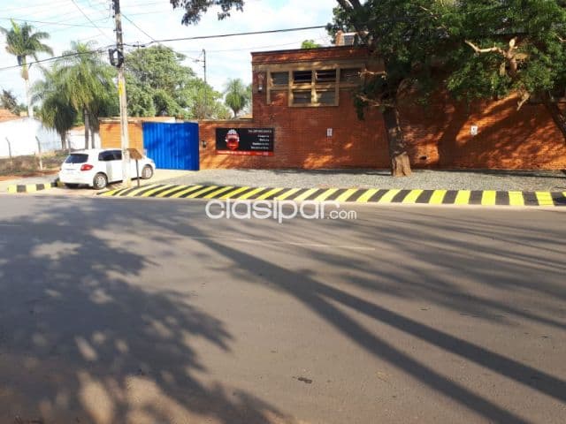 Fernando de la Mora, zona norte, depósito!!!
