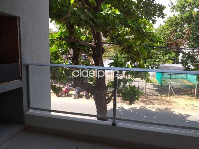 Zona los laureles casa rica gs 6 000000 2 dormitorios ( suite) a estrenar