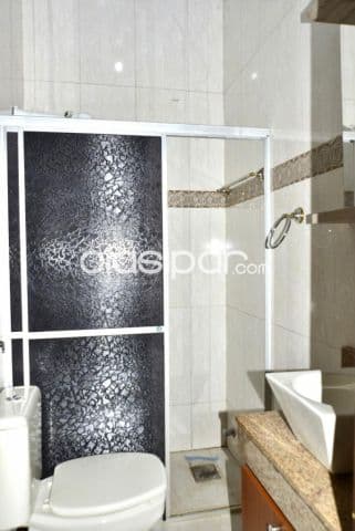 Hermosa casa detras del Shopping Arena km4