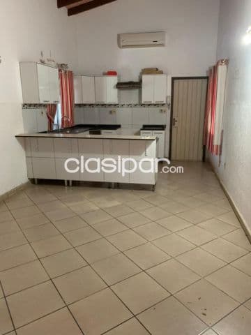 Chalet en Mariano Roque Alonso zona municipalidad cod 3396 — foto 1