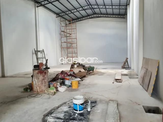 Depósito con oficina en alquiler zona Transchaco Caballería, foto 3