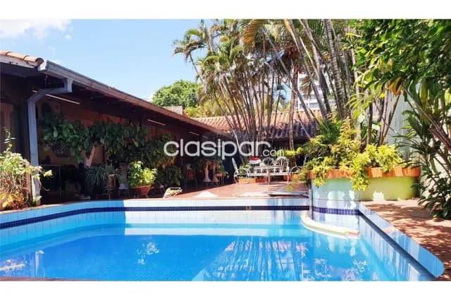 Amplia Casa con Piscina en SAJONIA 245,000 USD — foto 2