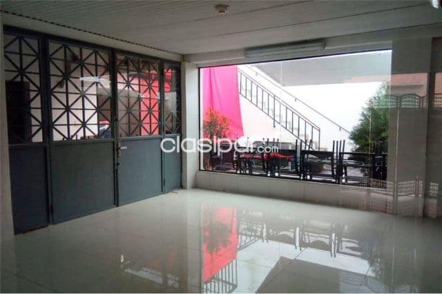 Edificio con 7 locales comerciales a estrenar 400,000 usd, foto 1