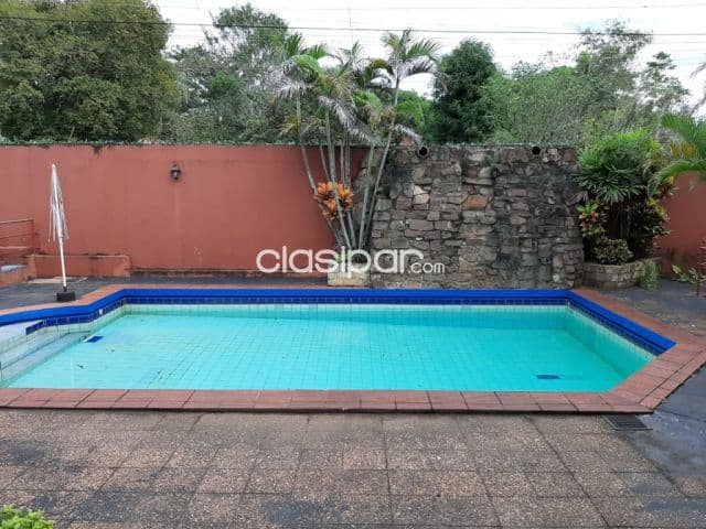 Gran oferta!!! Hermosa casa quinta en Luque ykua dure!! 1.440 m2 de terreno