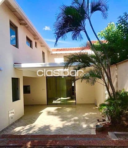 Barrio Jara Bajo De Precio Excelente Ubicacion 3 Dormitorios 261M2 275000 Usd, foto 1