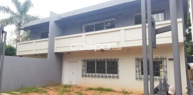 Seminario – mburicao: Elegante duplex en alquiler, 3 dormit, jardín, 6.000.000 gs — foto 4