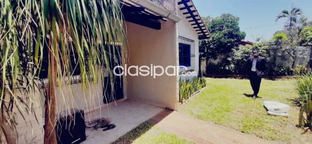 Casa en Fernando de la Mora