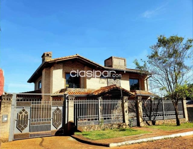 Hermosa residencia en villa bancaria