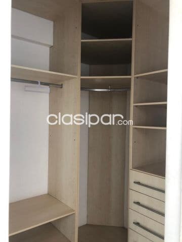 Se alquila departamento en el canteo de Asuncion