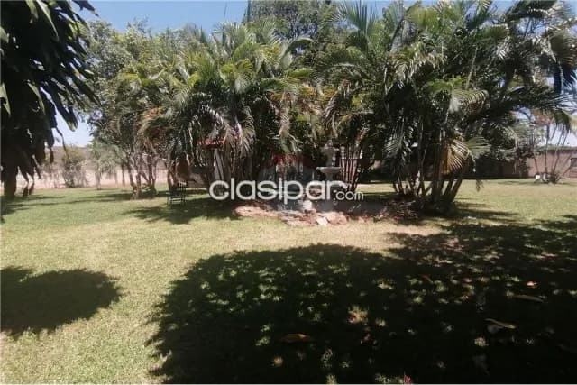Hermosa casa en Ñemby superficie de lote 2.300m2 1,400,000,000 ₲, foto 4