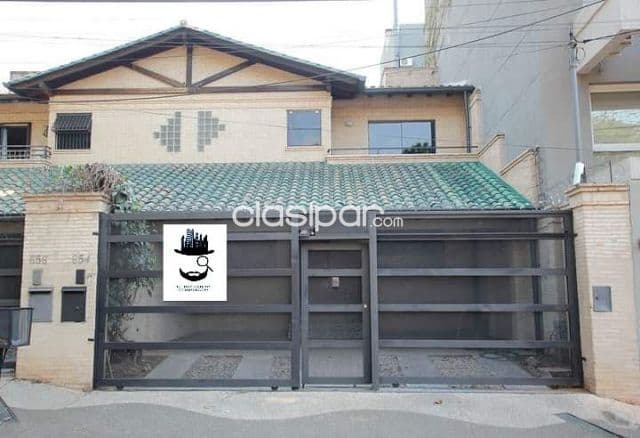 Espectacular duplex con piscina en el barrio Villa Morra en zona pacheco