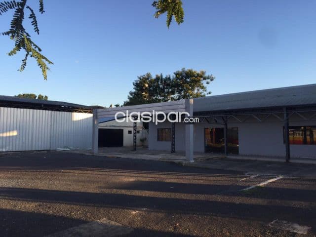 Deposito con Showroom en Asunción