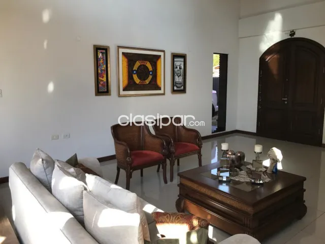 Casa en Luque zona confederacion — foto 3