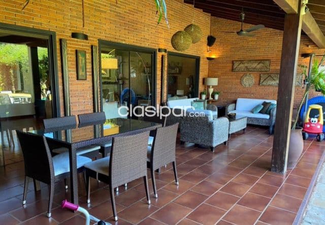 Se alquila amplia casa en El Dorado