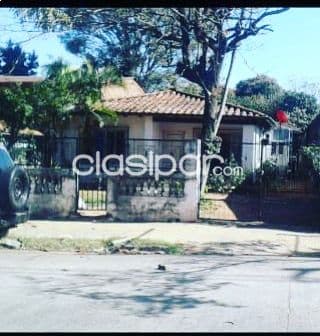Oferto terreno de 906 m2 en el barrio san vicente !