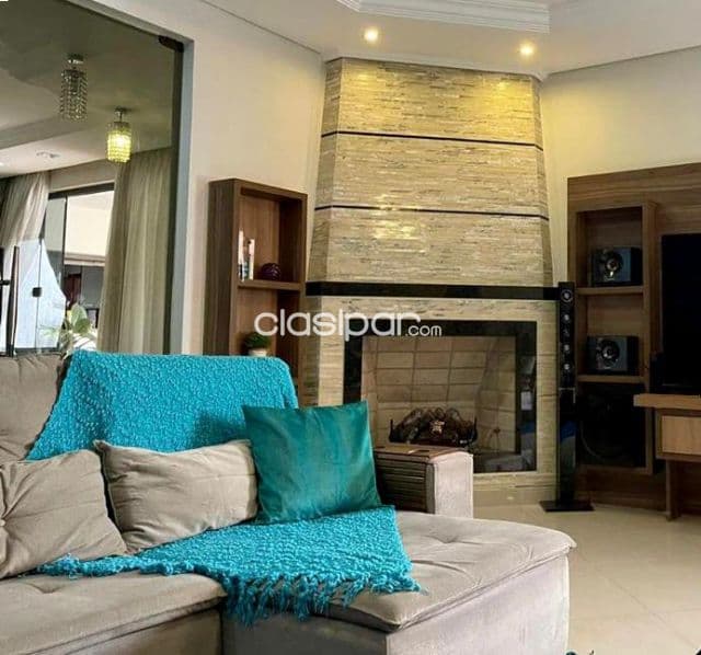 HERMOSA RESIDENCIA EN PARANA COUNTRY CLUB, 04 habaitaciones con piscina a estrenar