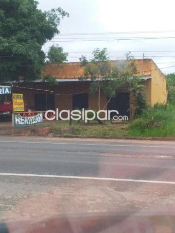 Oferta casa con deposito sobre ruta internacional en centro de ypacarai, foto 1