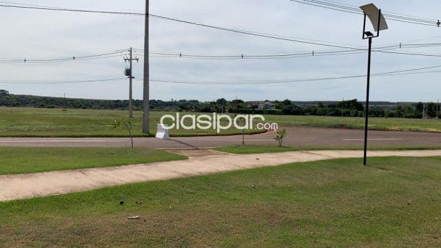 Hermoso terreno titulado de 1.460m2 condominio costa del lago - paraguay — foto 1