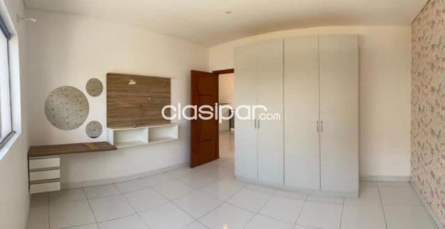 Hermosa casa de 04 habitaciones en barrio boqueron -cde-paraguay, foto 1