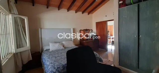 Casa en esquina zona Los Jardines Luque — foto 4