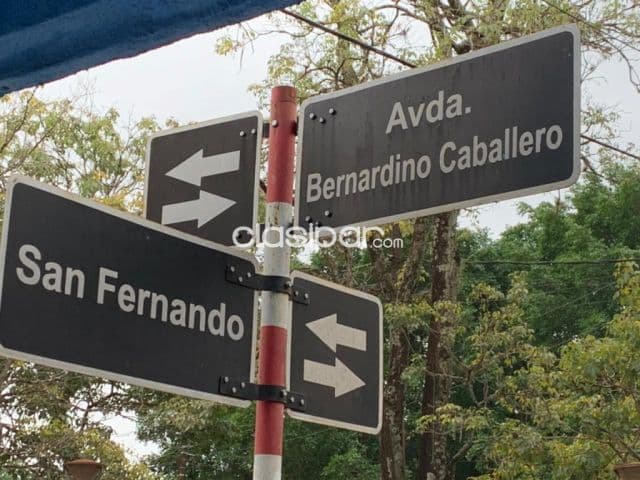Atencion inversores vendo local comercial sobre la av. Bernardino bacaballero cde