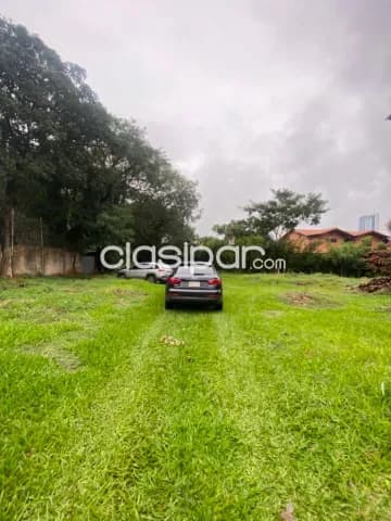 Amplio Terreno zona Avda Santísima Trinidad — foto 4