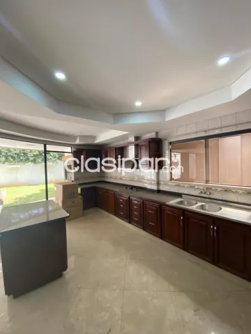 Barrio mburucuyá: Residencia de lujo, 3 dormitorios, jardín, piscina 590.000 usd — foto 4